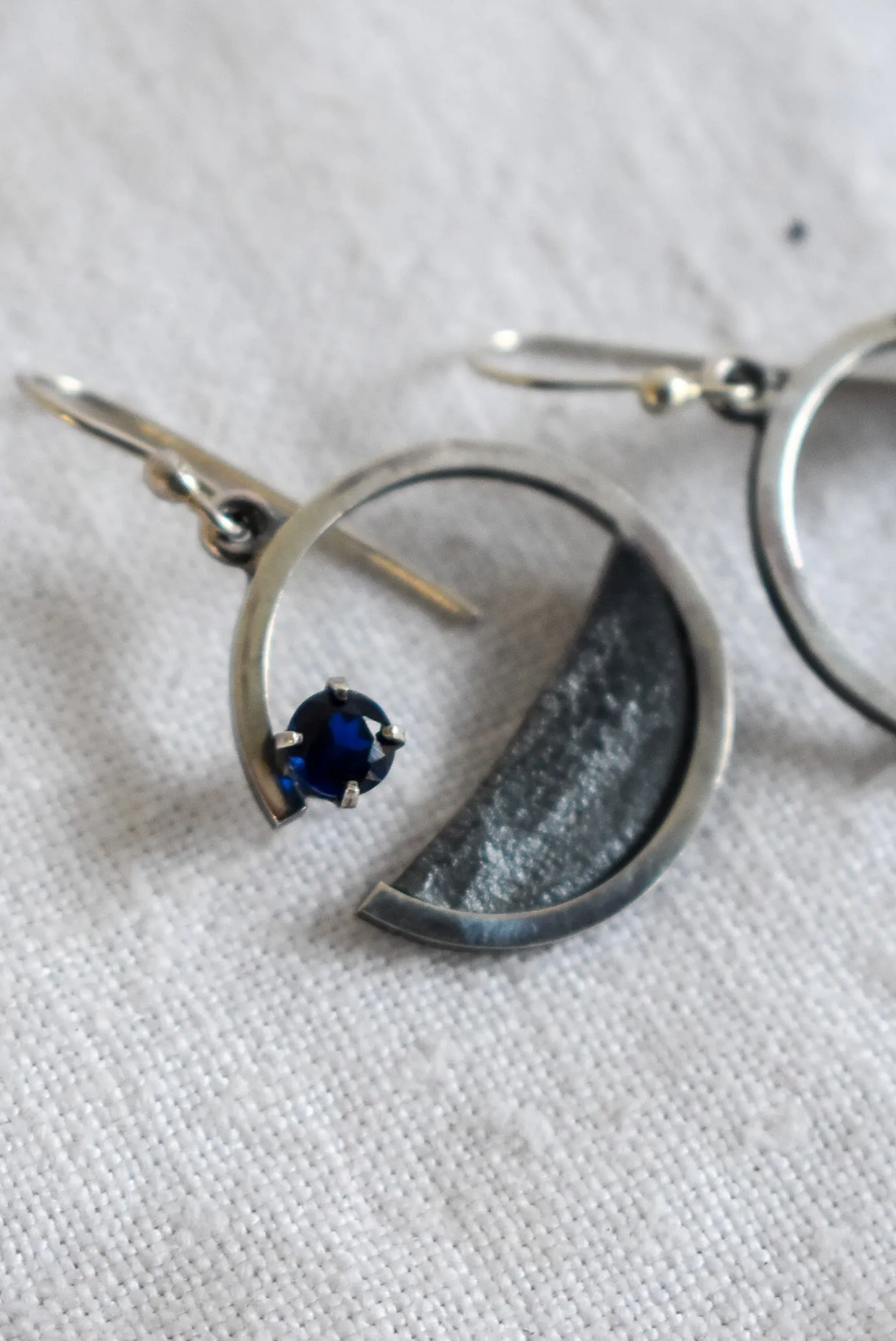 Bob Wyber silver   Sapphire earrings