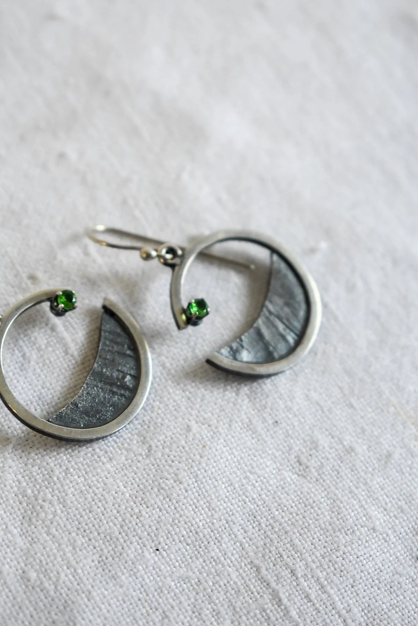 Bob Wyber silver   Tsavorite garnet earrings
