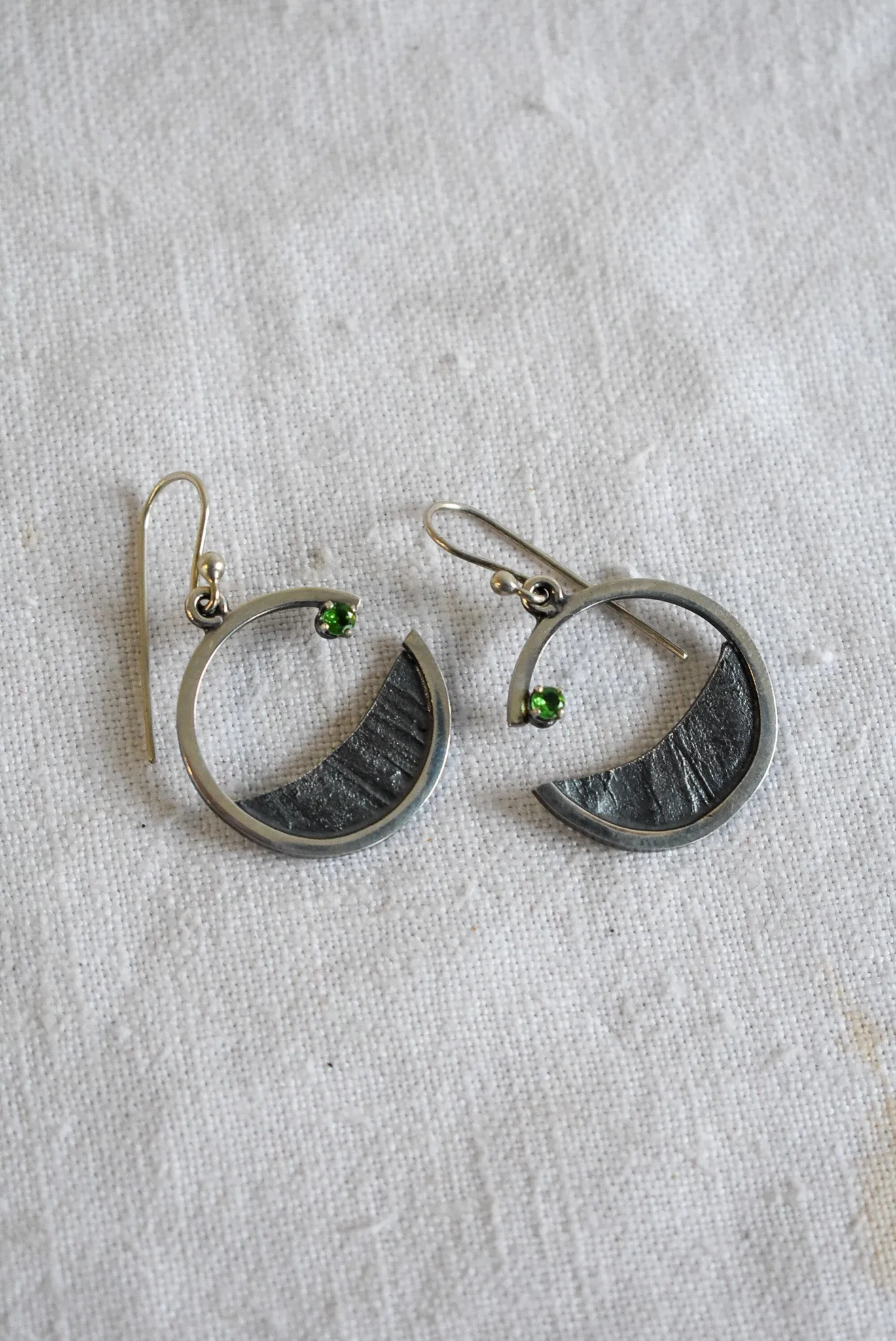 Bob Wyber silver   Tsavorite garnet earrings